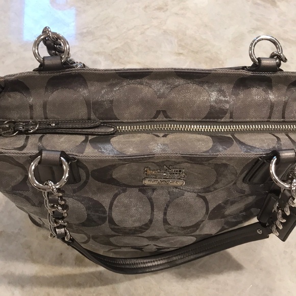 Coach Bag - Picture 4 of 16